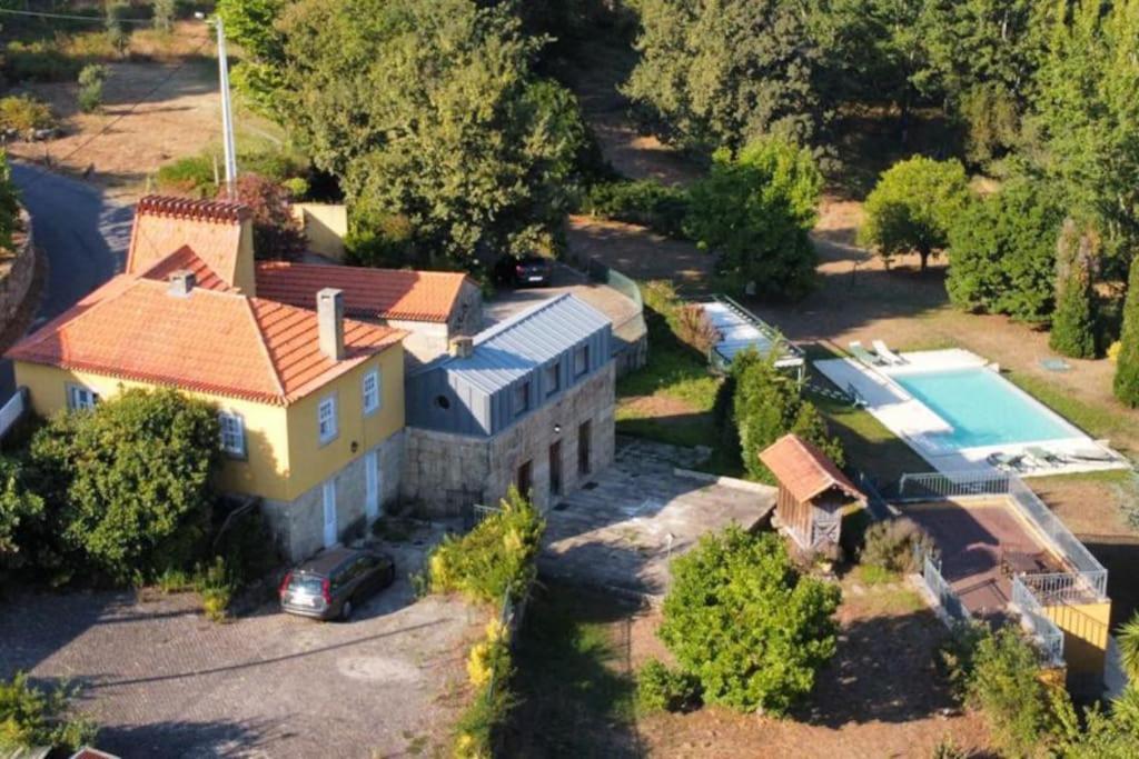 Confort, Fun And Leisure In Douro Rural Space *