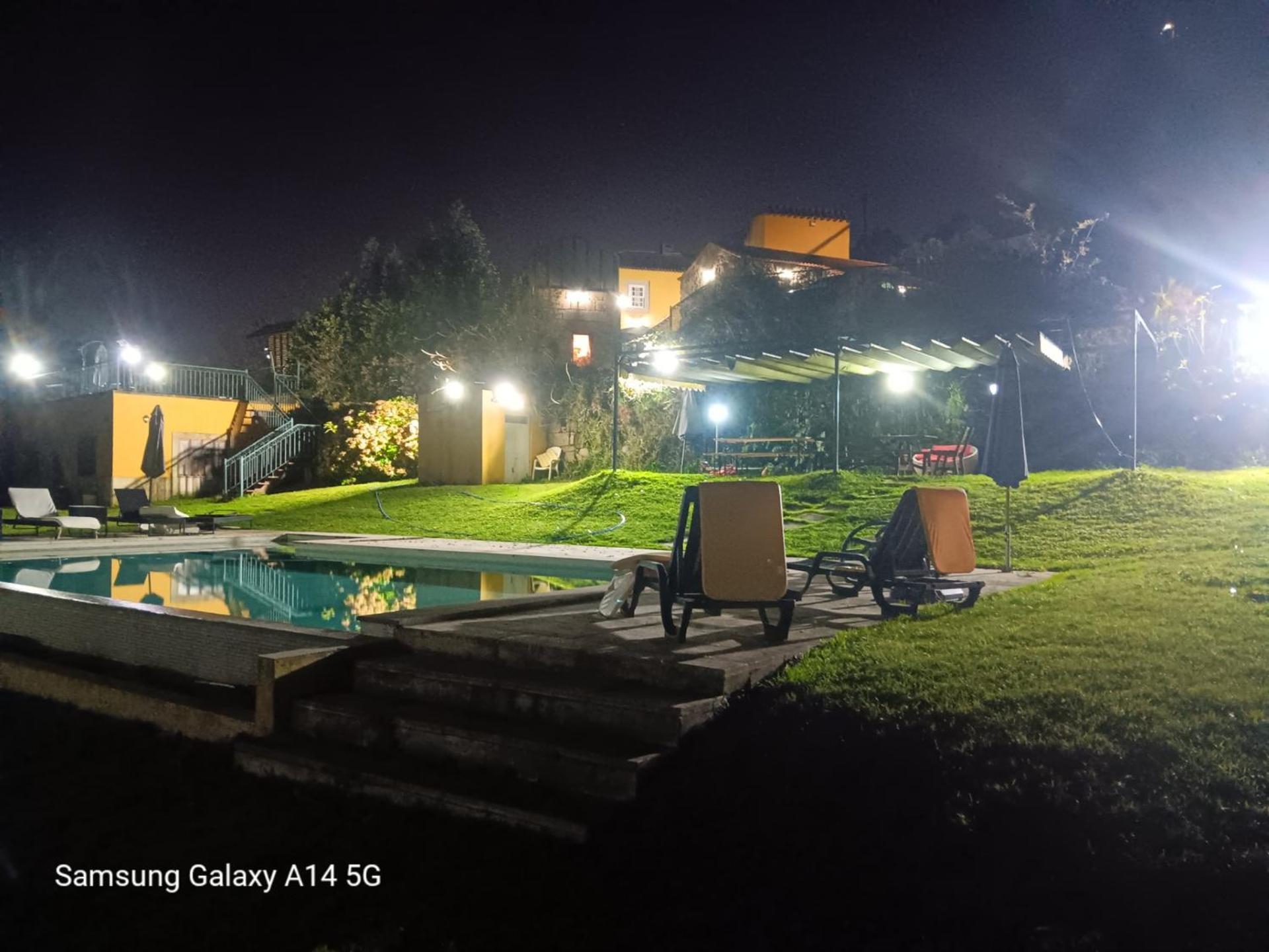 Confort, Fun And Leisure In Douro Rural Space Holiday home